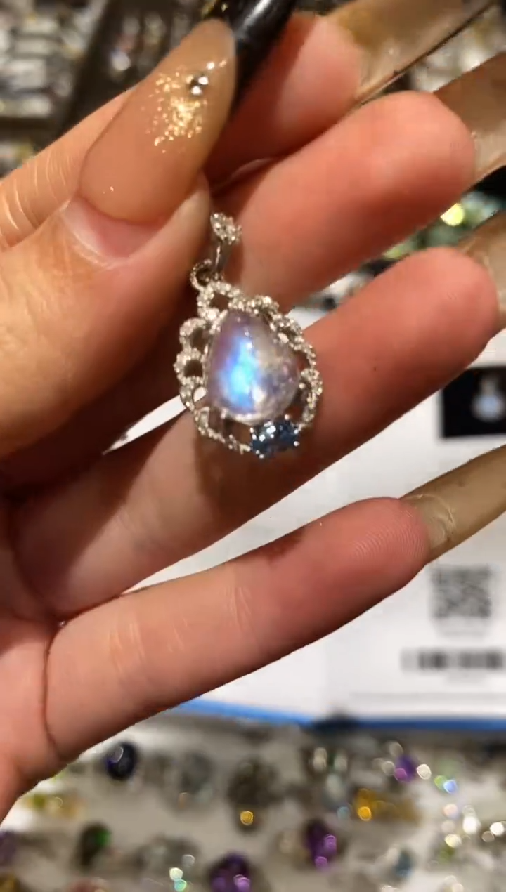 纯铜合金琉璃楚楚中古珠宝甄选不退换