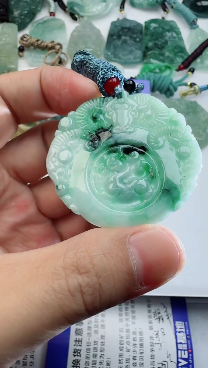 【闪购商品】翡翠吊坠(不含链)未镶嵌1111111111