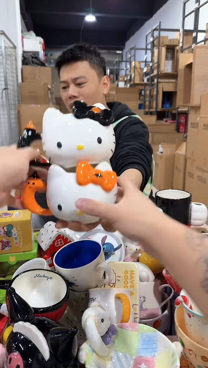 瓷片原盒橙色加黑色kt头杯2件套