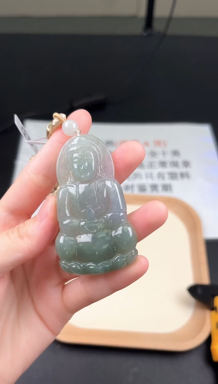 翡翠未镶嵌颈饰Y5C026绿观音