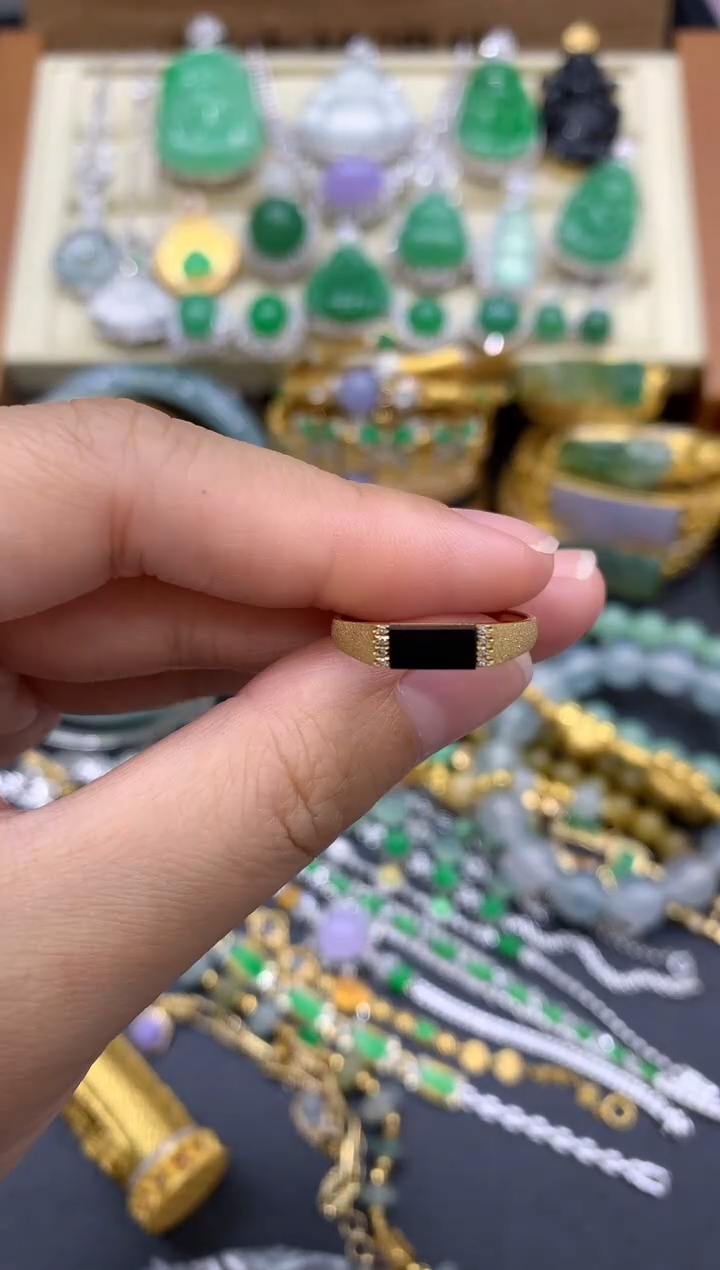 翡翠戒指18K金镶嵌274-中国好珍宝