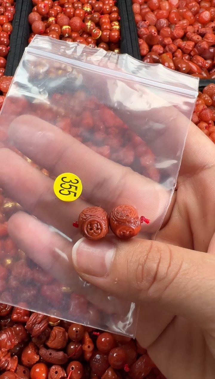 【闪购商品】南红玛瑙颈饰未镶嵌1