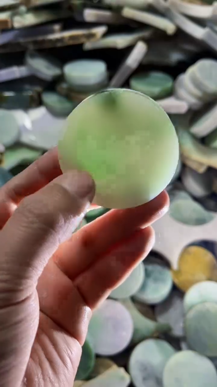 【闪购商品】翡翠挂件未镶嵌A货康壹811