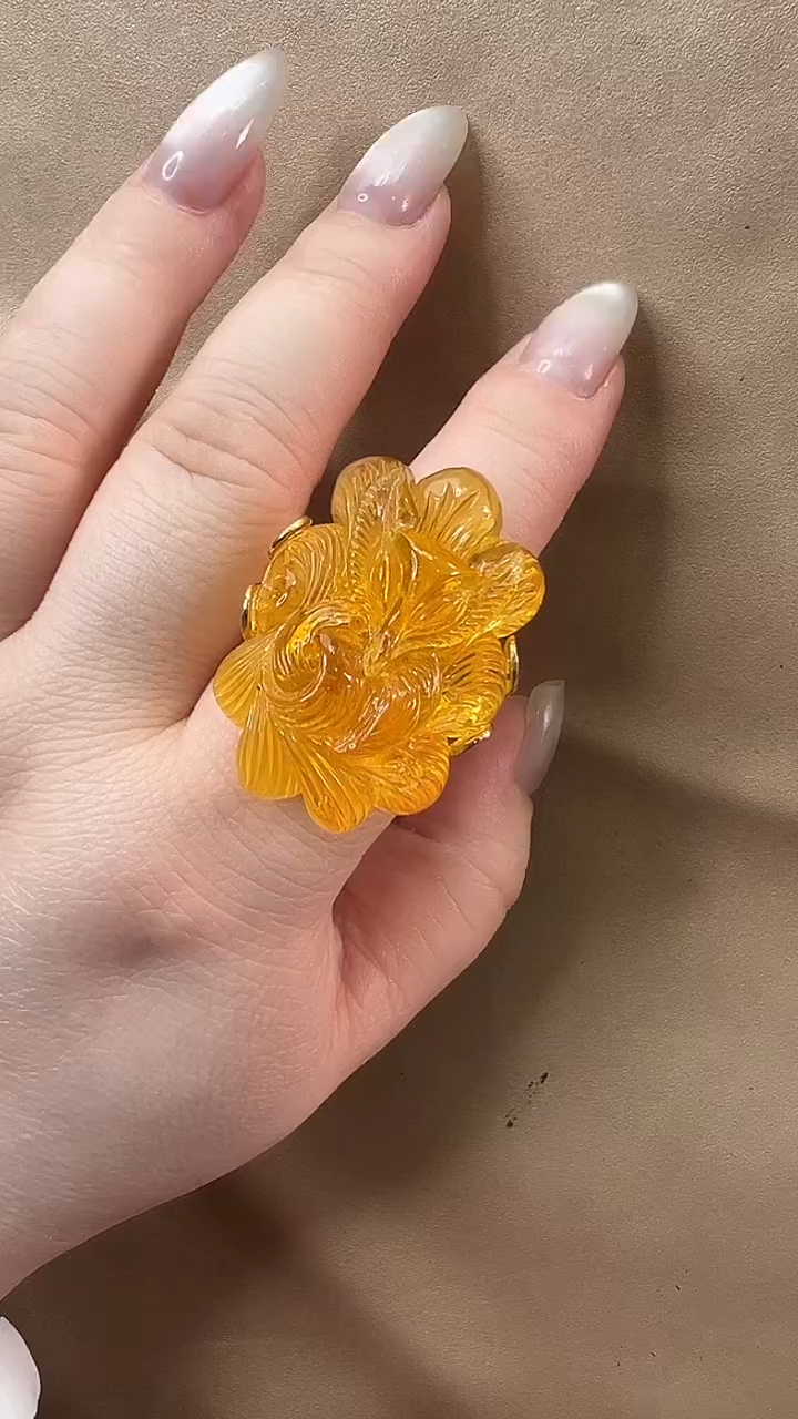 琥珀颈饰未镶嵌戒指