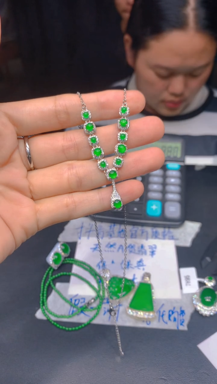 定制翡翠未镶嵌160多样性发货（发其一）