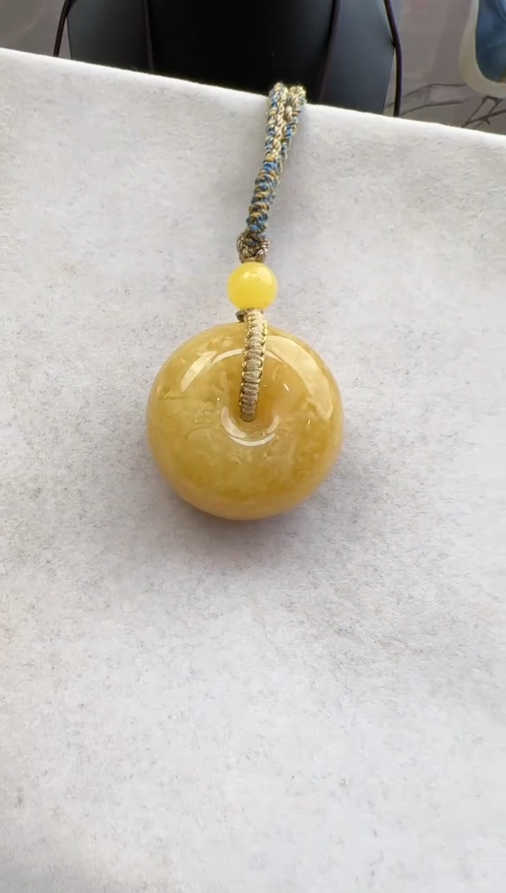 【闪购商品】琥珀裸石未镶嵌10204238-吊坠