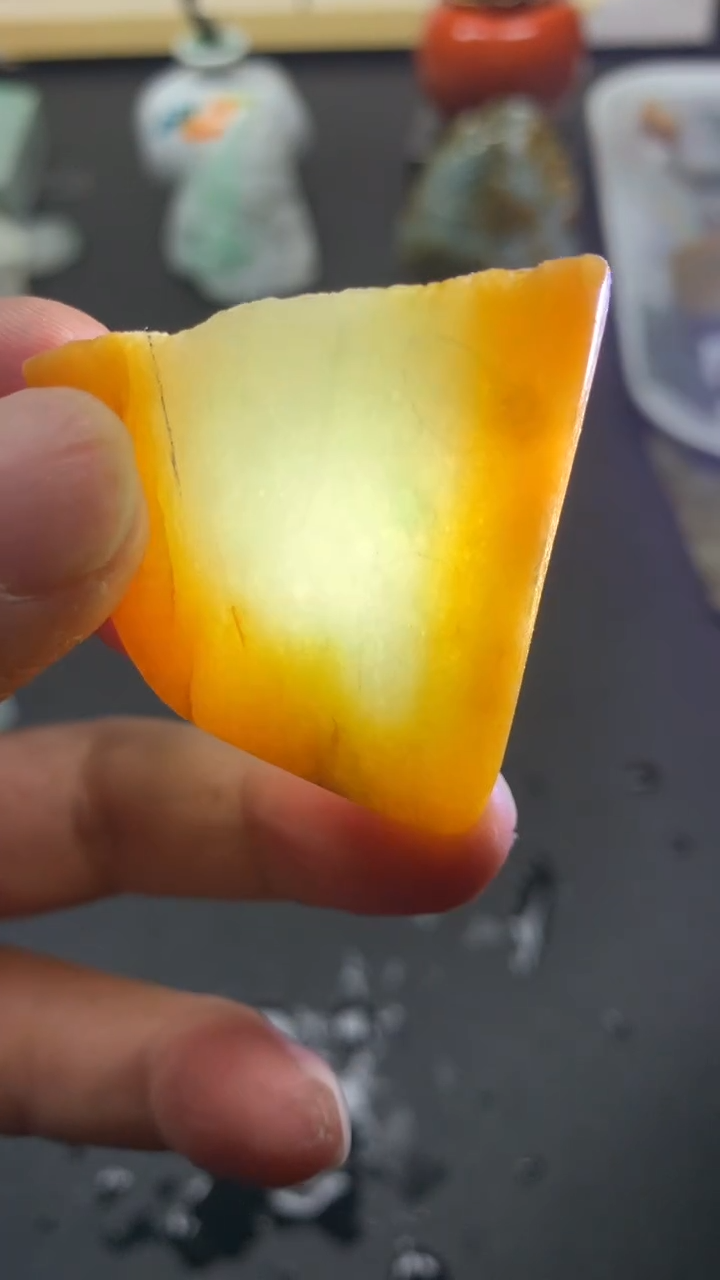 【闪购商品】翡翠颈饰未镶嵌天然翡翠A货