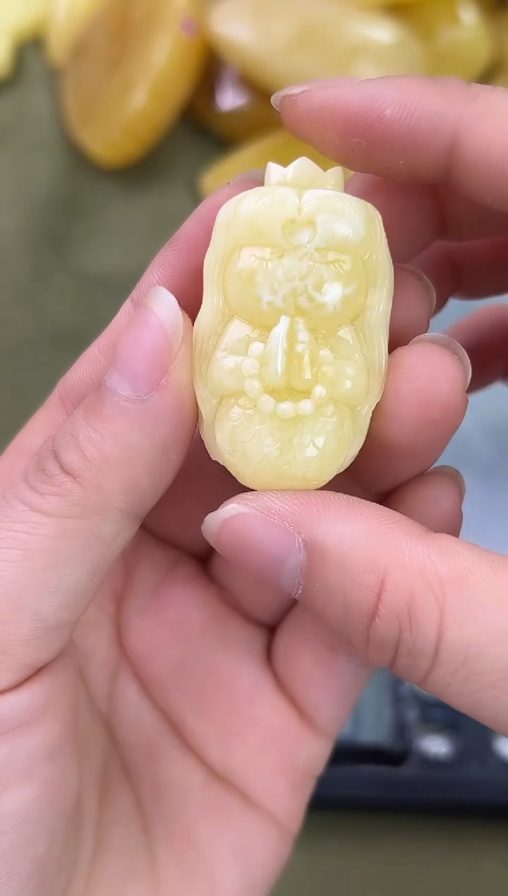 裸石琥珀未镶嵌琥珀蜜蜡吊坠