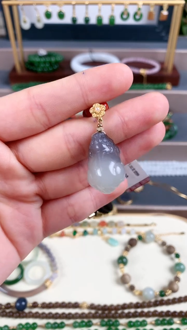 颈饰未镶嵌和田玉1