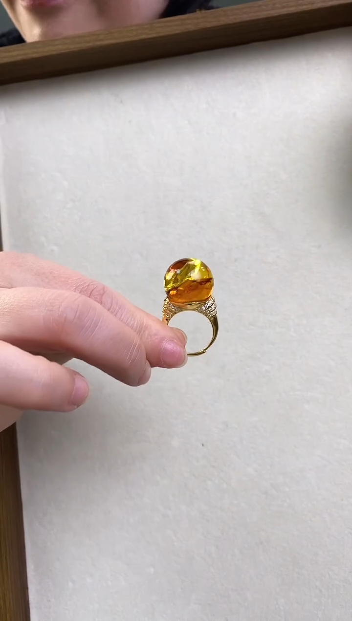 【闪购商品】琥珀颈饰银S925镶嵌花珀戒指00000