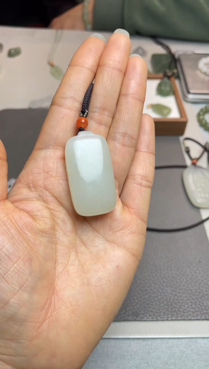 【闪购商品】和田玉颈饰未镶嵌1