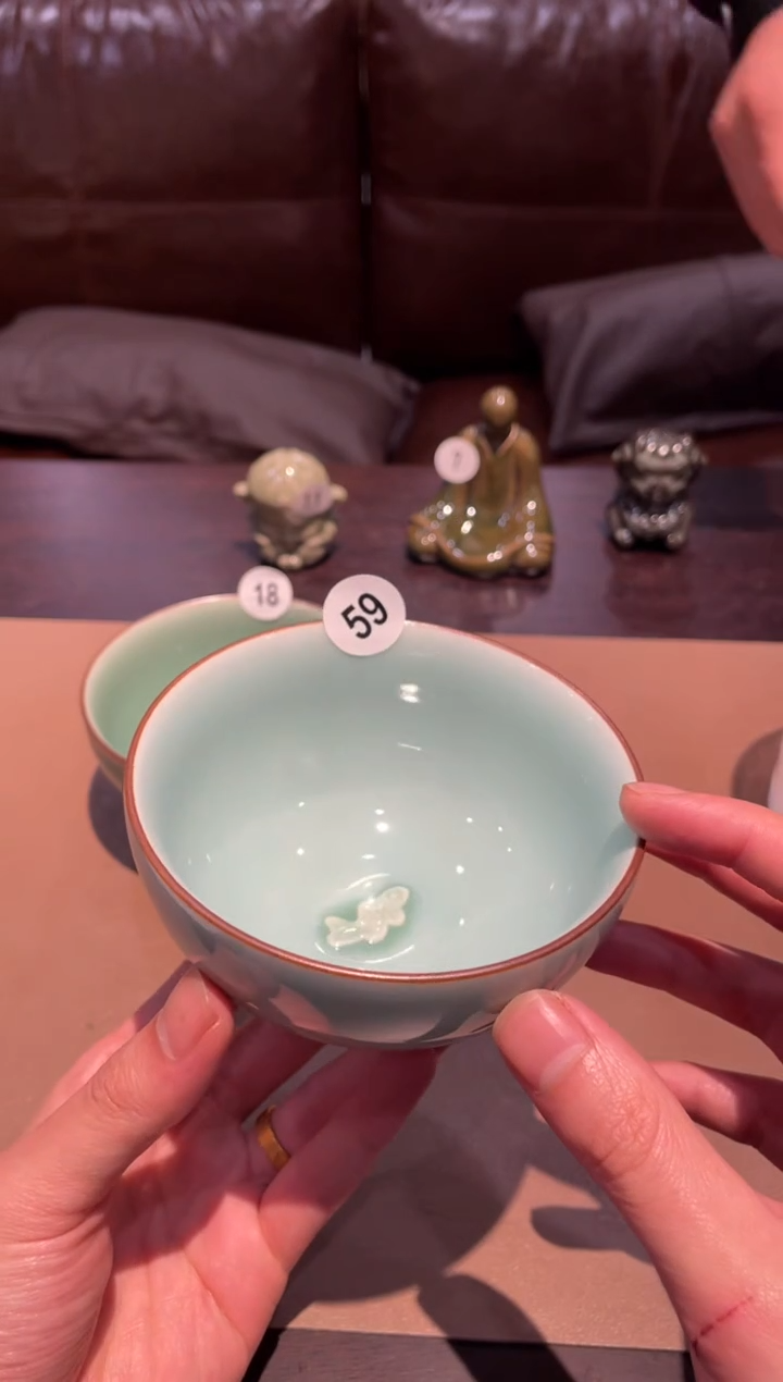 59子芦窑粉青鱼碗