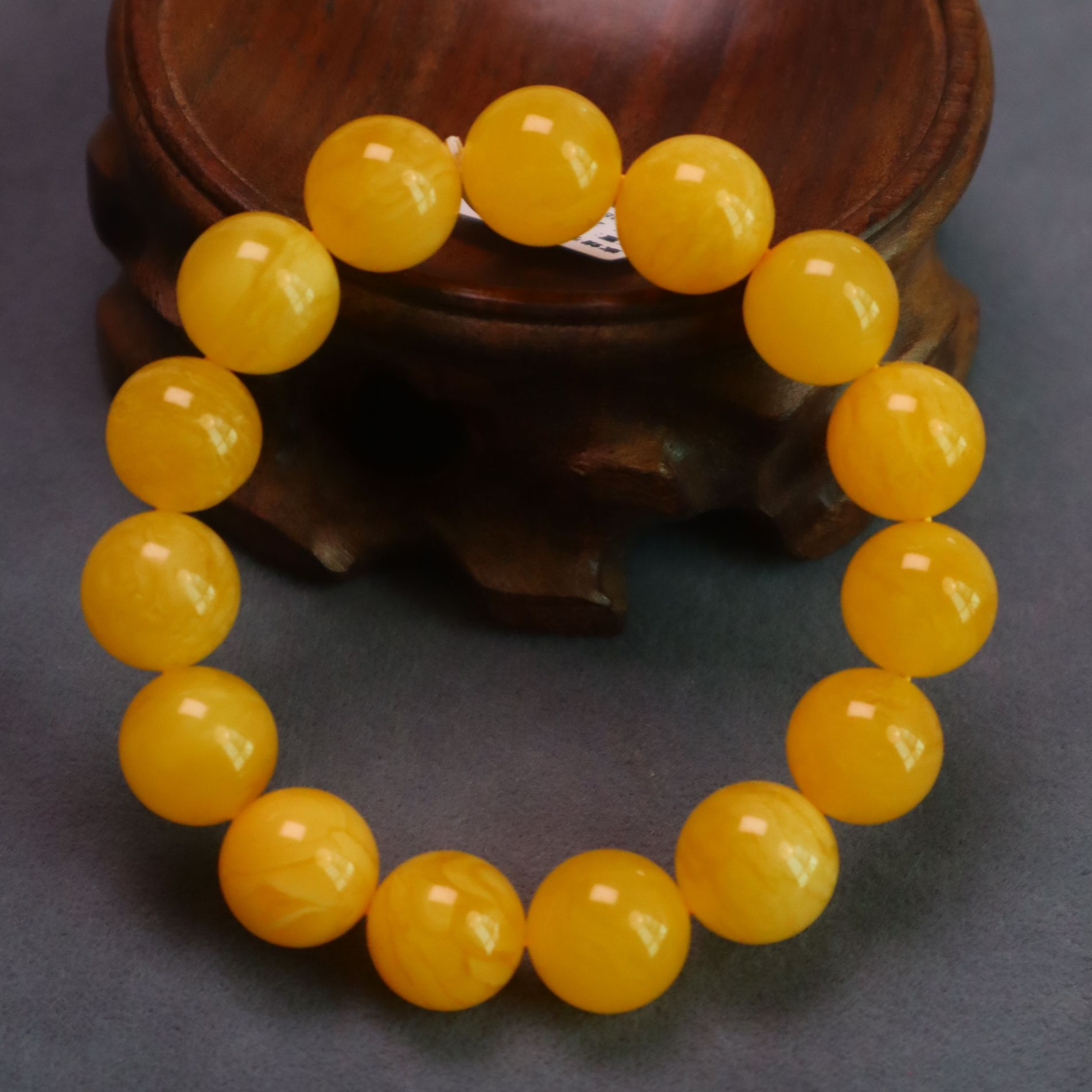 天然蜜蜡焦皮满蜡鸡油黄手串13.5mm