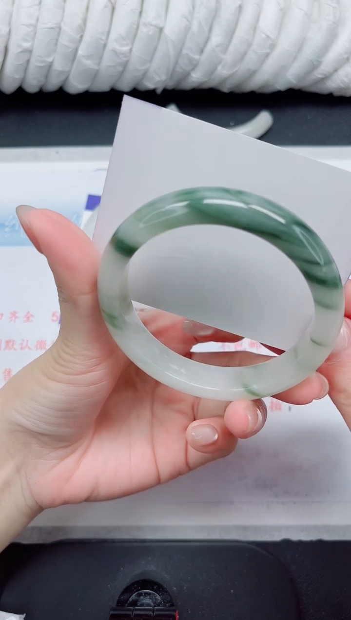 【闪购商品】石英质玉手镯未镶嵌247-60