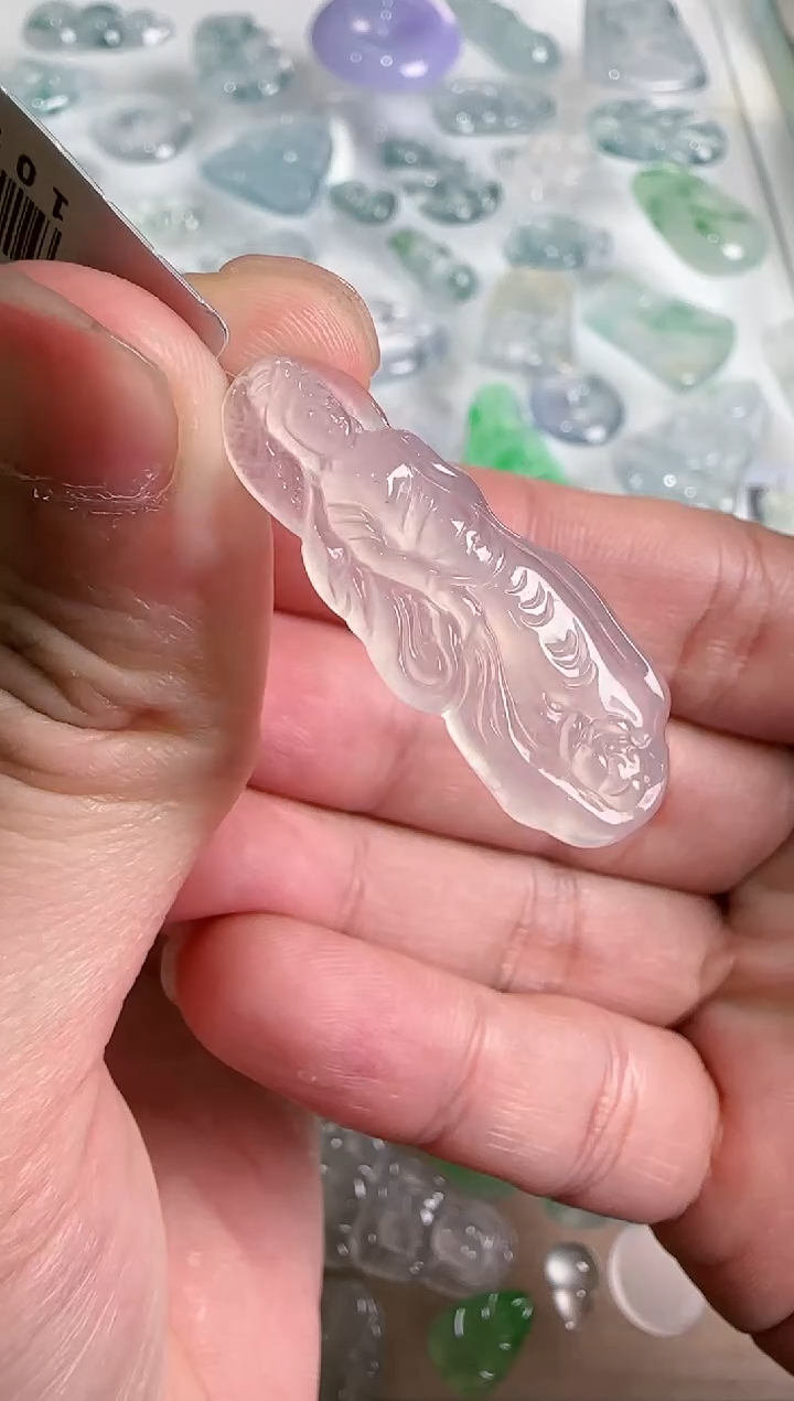 【闪购商品】翡翠吊坠(不含链)未镶嵌··