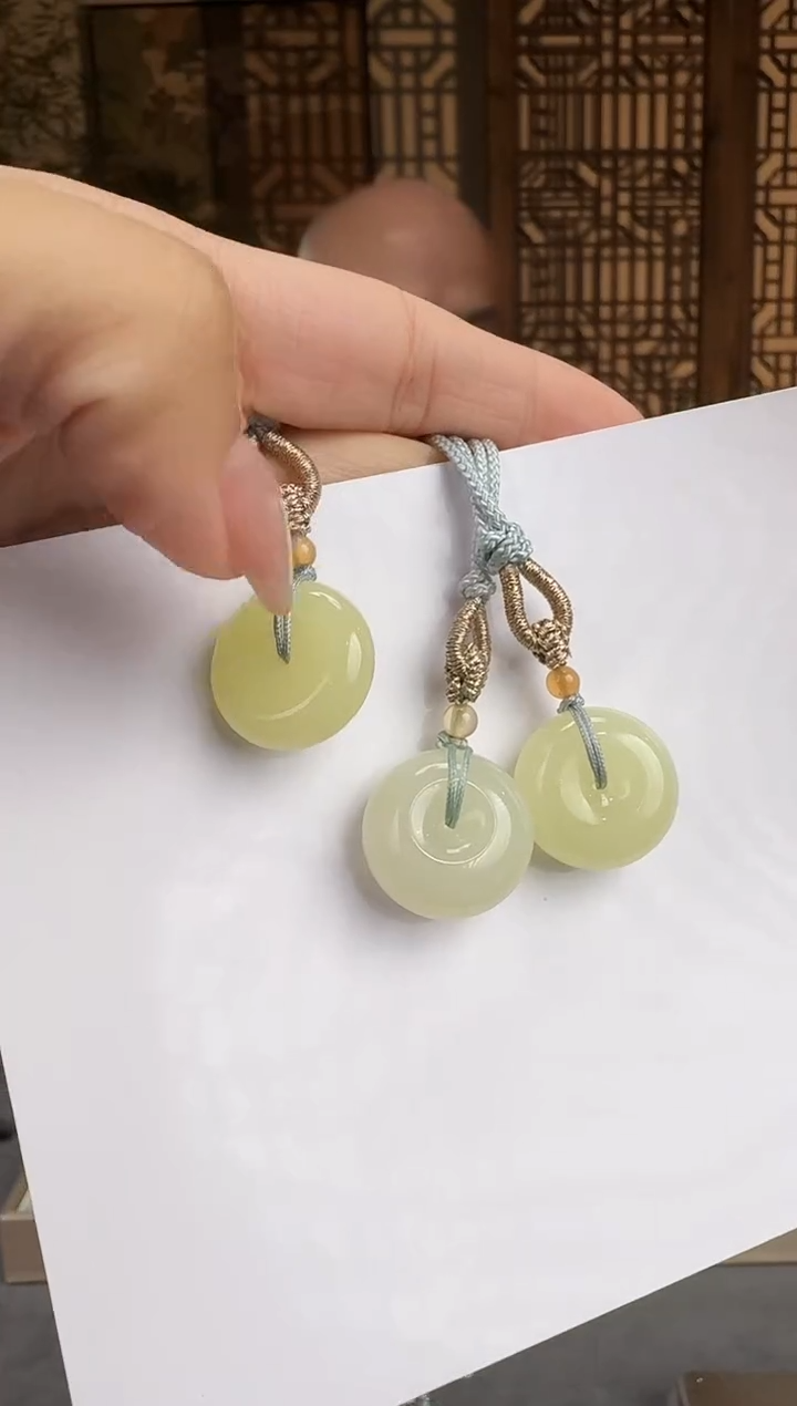 【闪购商品】和田玉吊坠未镶嵌黄玉平安扣多样性发一件