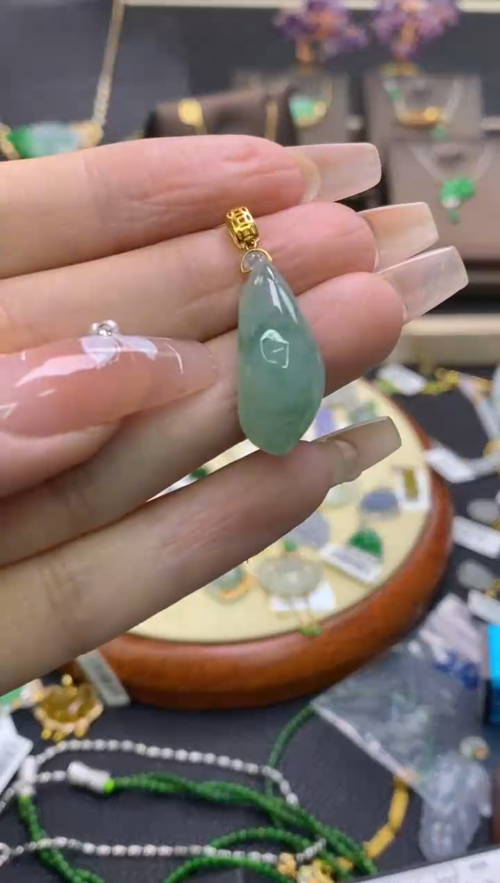 【闪购商品】翡翠颈饰18K金镶嵌净货16044