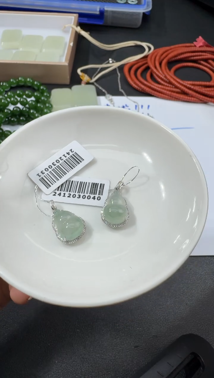 【闪购商品】翡翠颈饰18K金镶嵌S0311-S61-0798多样性一件