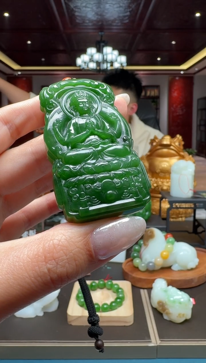 未镶嵌和田玉挂件by