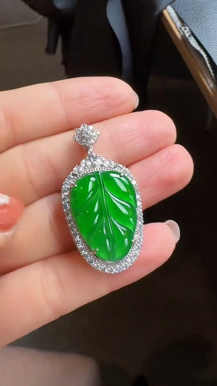 【闪购商品】翡翠吊坠(不含链)银S925镶嵌吊坠