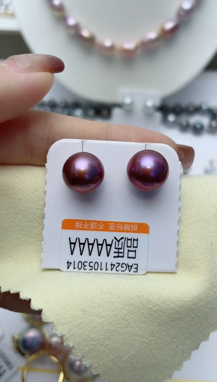 【闪购商品】淡水珍珠耳饰18K金镶嵌W93