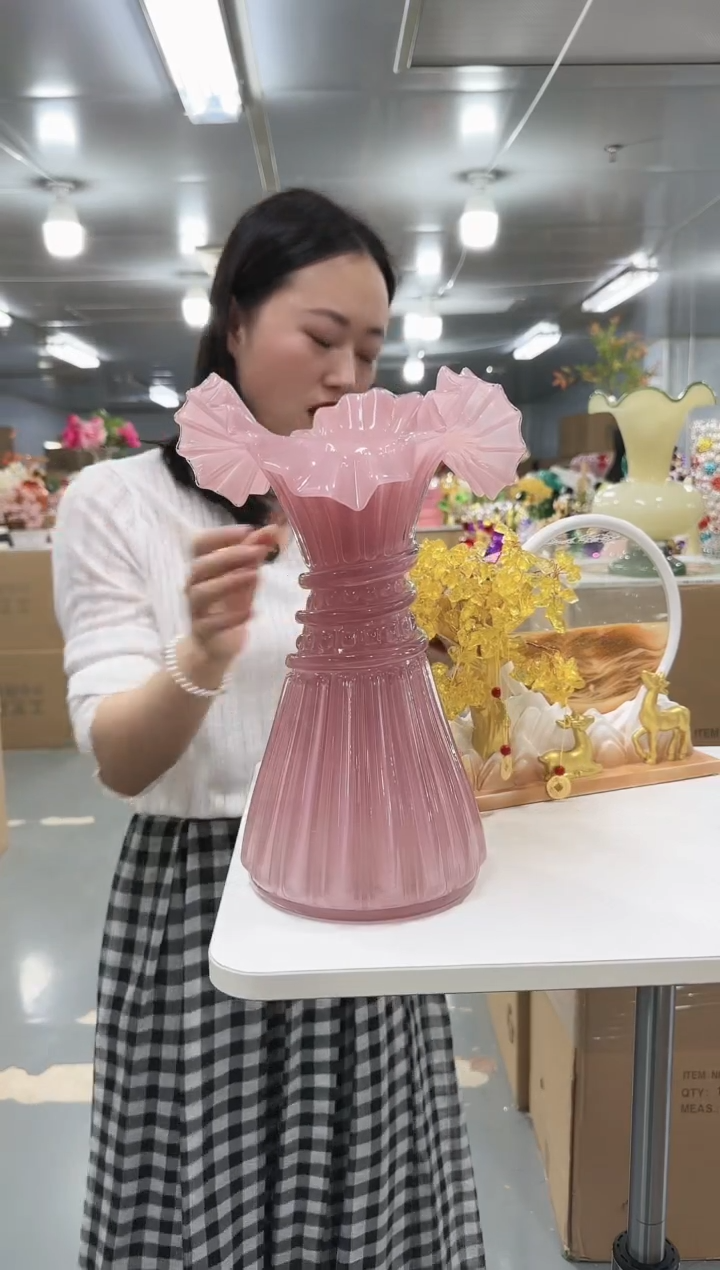 金沃水晶琉璃摆件    花瓶