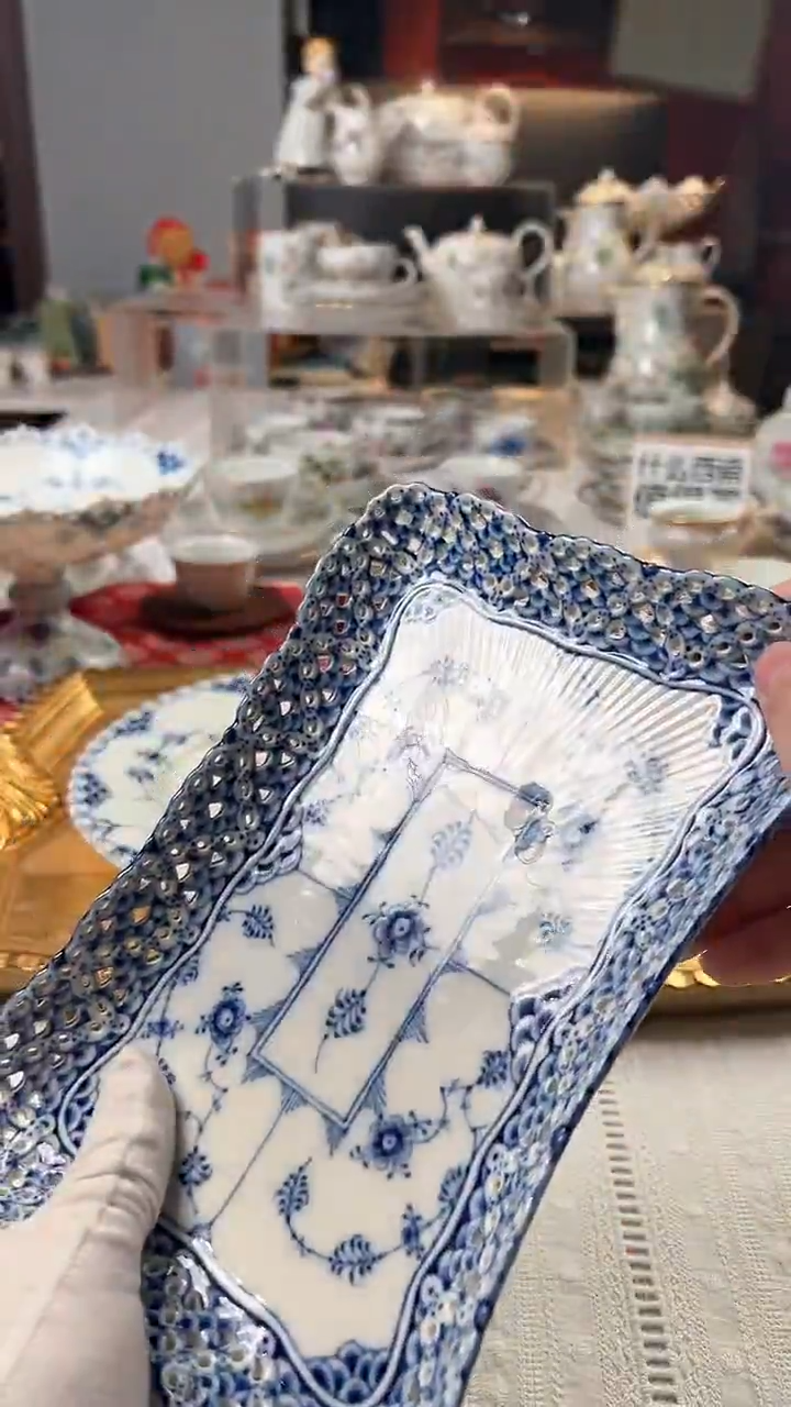 【闪购商品】瓷片哥本哈根全蕾丝方盘