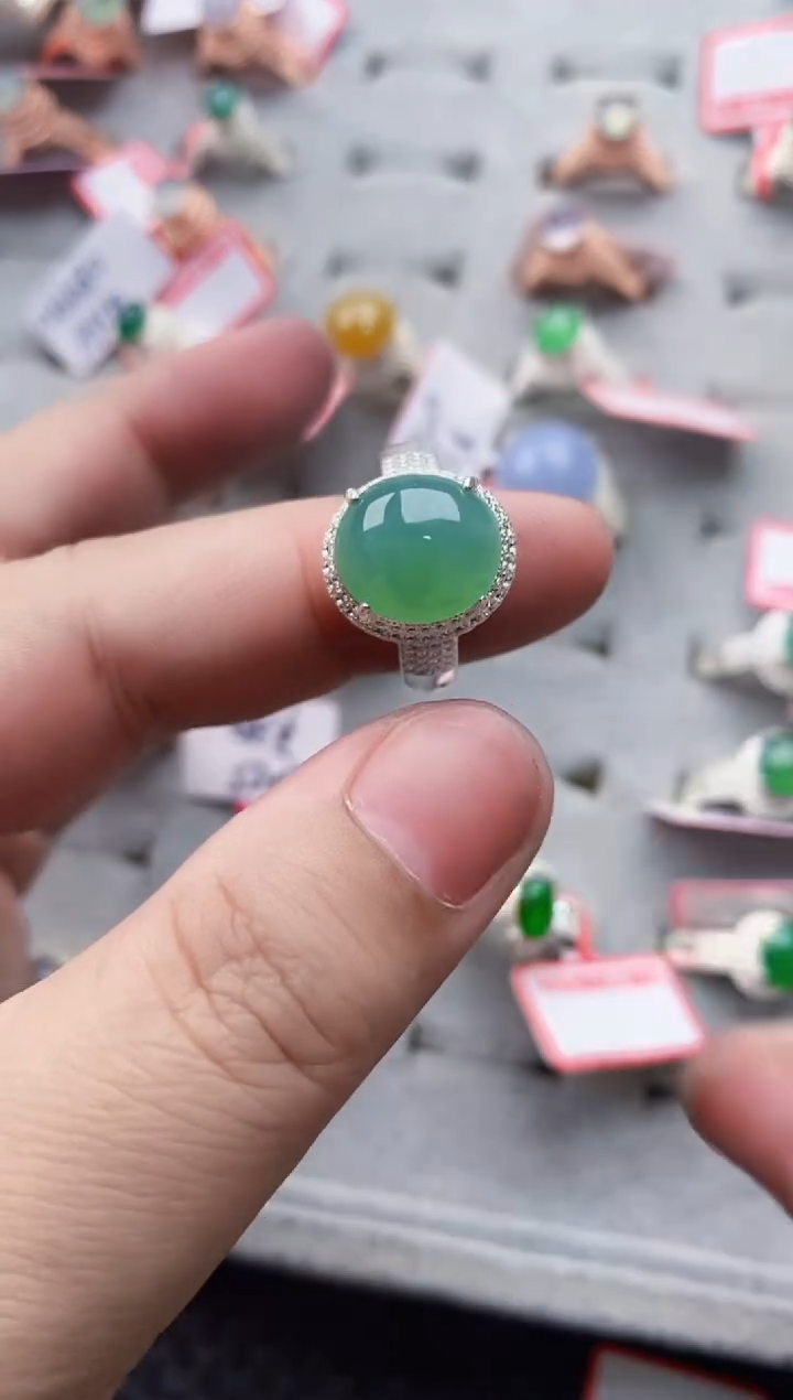 翡翠未镶嵌戒指1515---57