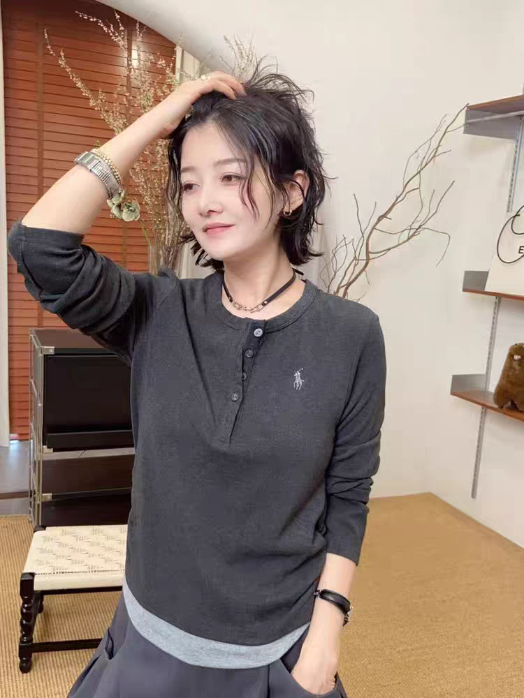 【熙小范】长袖刺绣纽扣V领灰色修身长袖T恤秋冬纯色休闲百搭