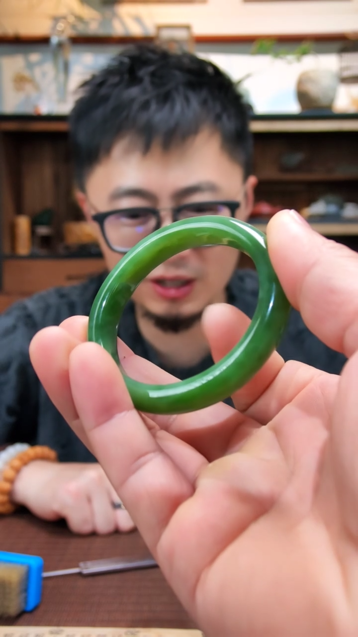 未镶嵌手镯和田玉18和田玉手镯XE00141