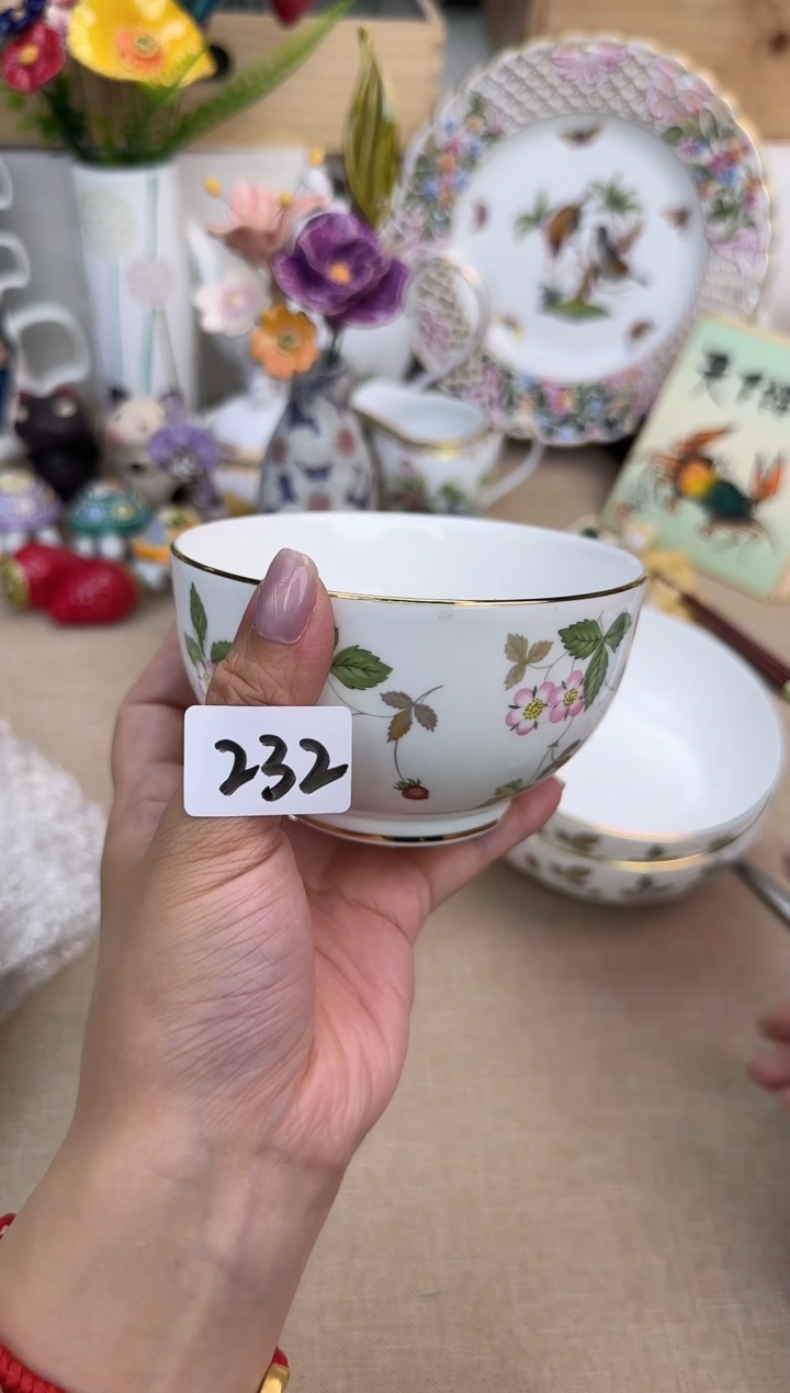 瓷片泡泡家的瓷器真好看