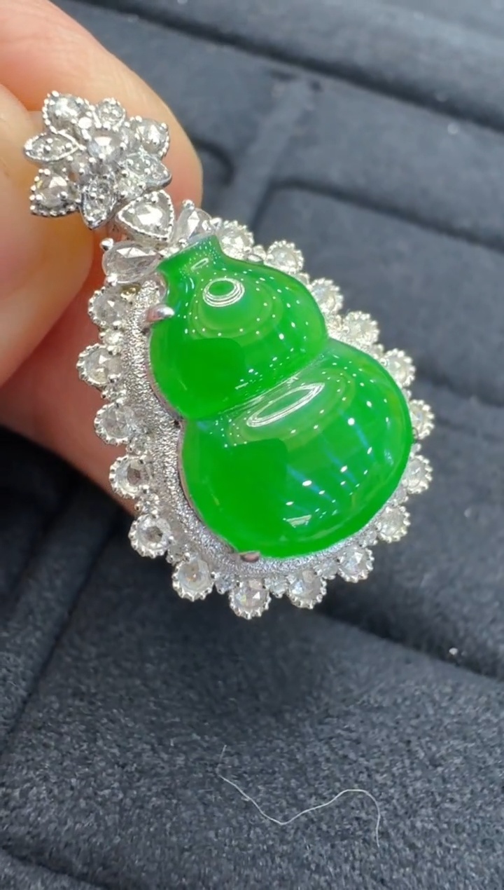 【闪购商品】翡翠吊坠(不含链)18K金镶嵌多样性团购发一件