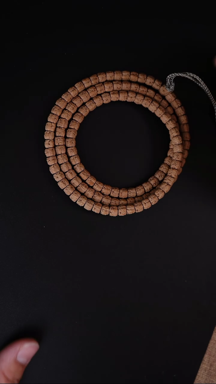 【闪购商品】文玩核桃手串龙旗藏切佛手108  7+