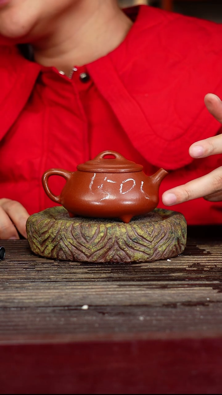 宜兴原矿紫砂壶茶壶宜兴原矿紫砂壶茶壶150C