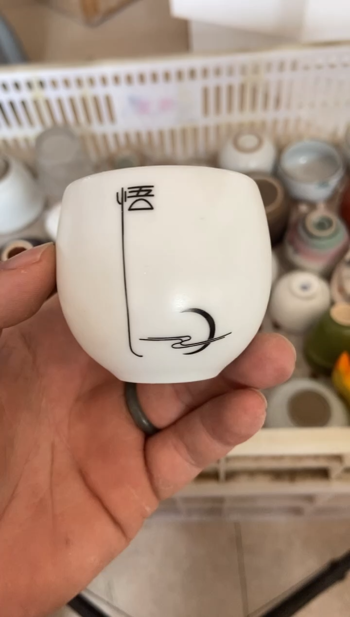 摆件摄影的产品有使用过的痕迹有点脏介意勿拍