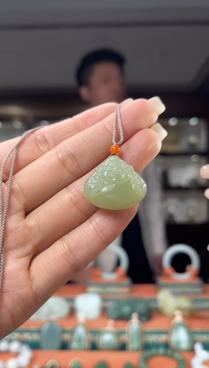 颈饰未镶嵌和田玉1