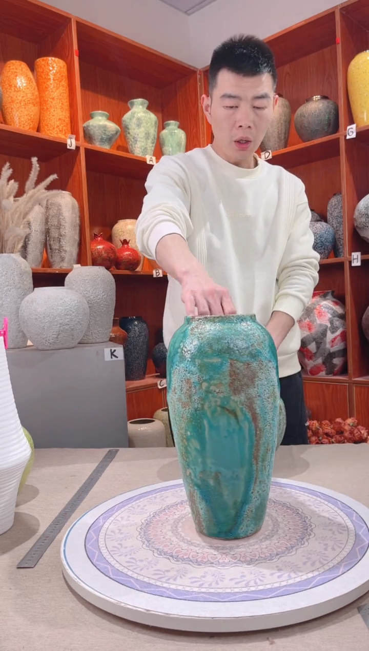 【闪购商品】瓶草原绿 大号 陶瓷花瓶 无花