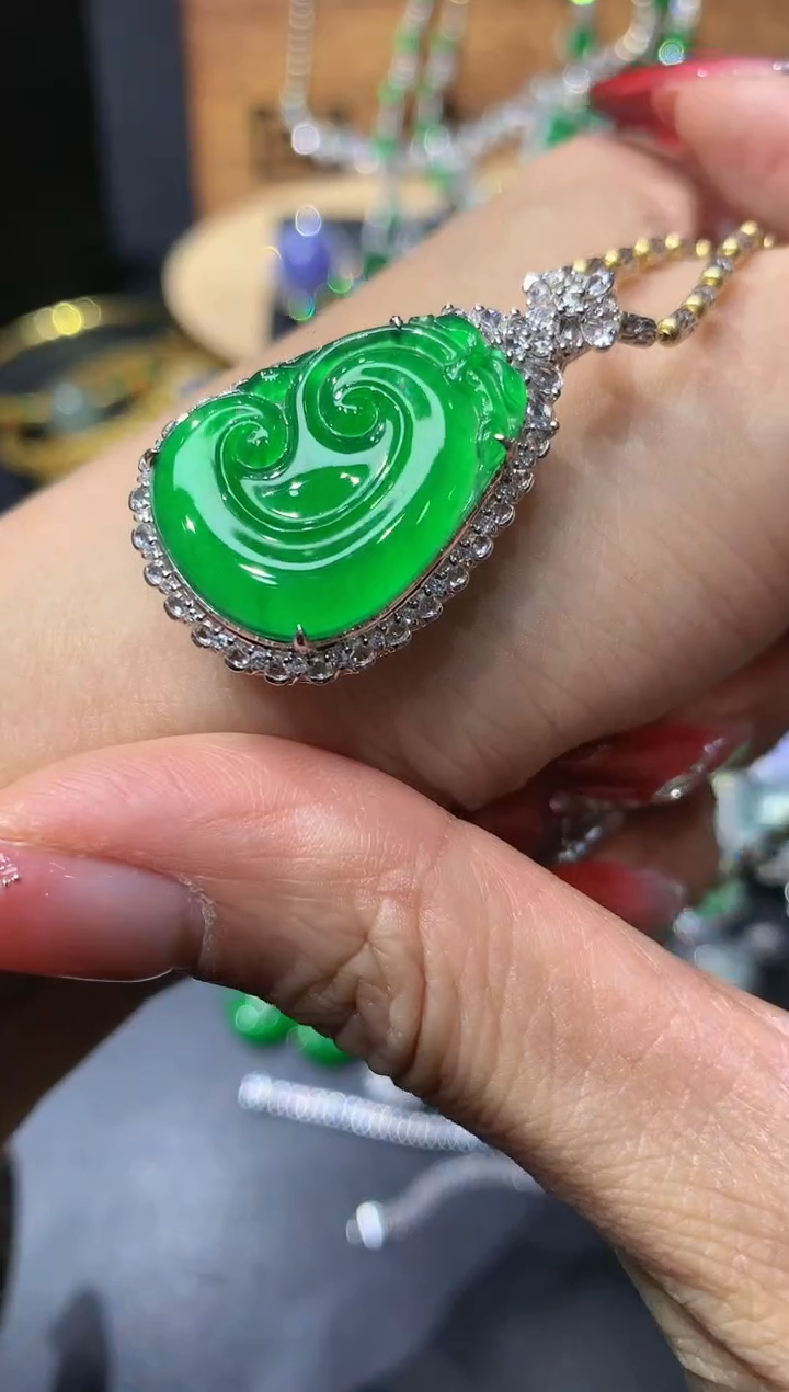 【闪购商品】定制翡翠18K金镶嵌团购