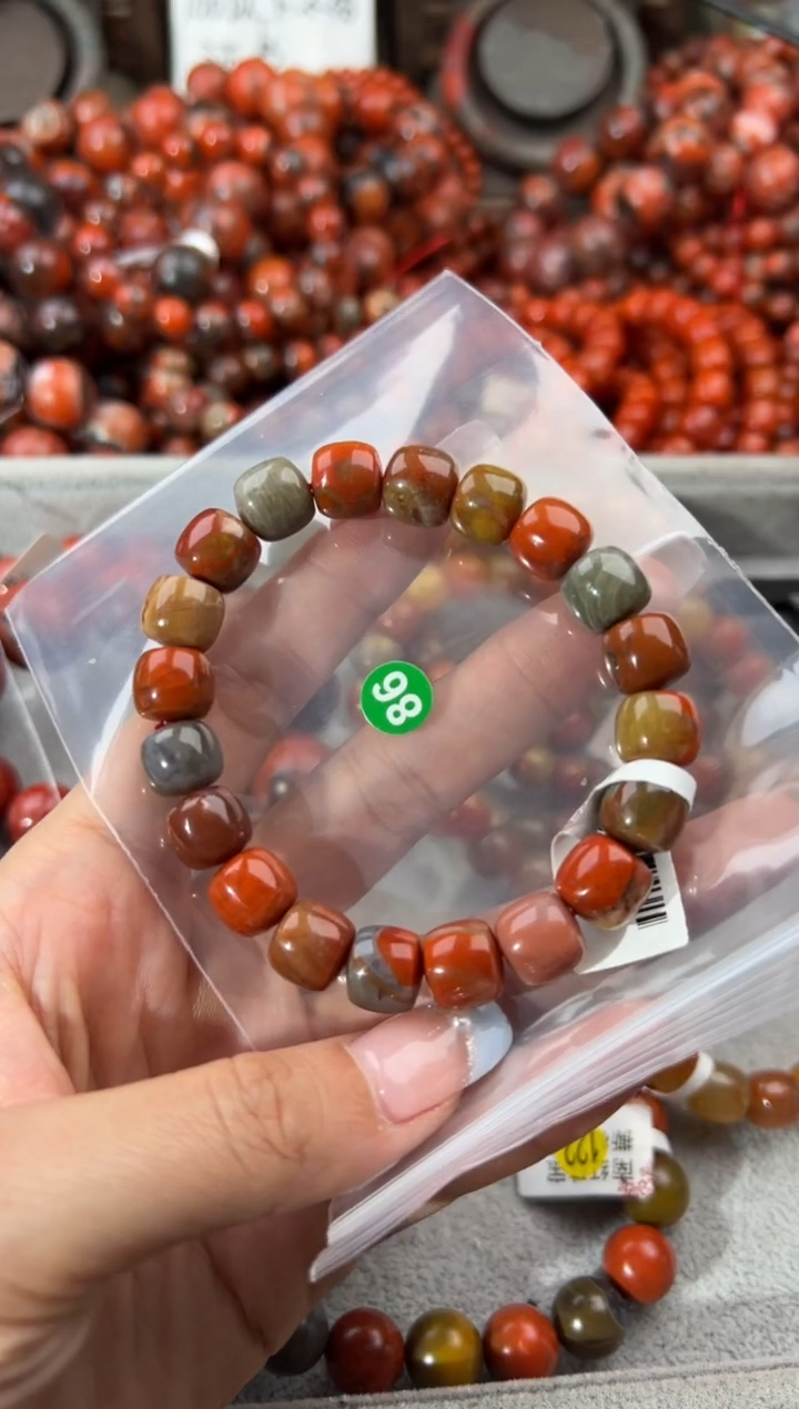 未镶嵌手串南红玛瑙10+
