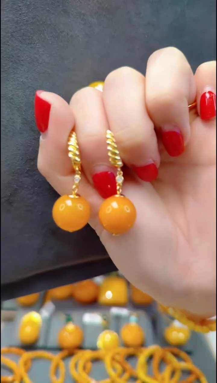 【闪购商品】蜜蜡耳饰银S925镀金镶嵌H572蜜蜡耳坠