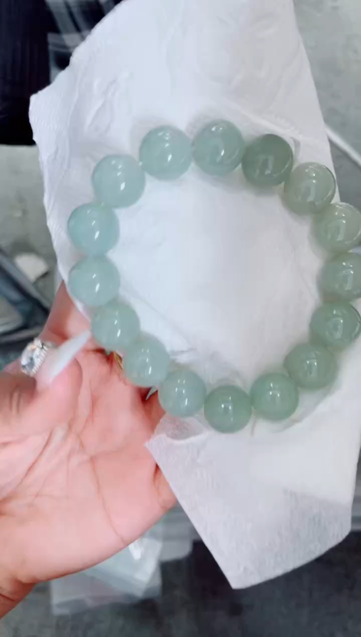 定制翡翠未镶嵌珠串