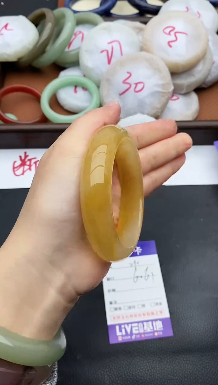 未镶嵌手镯石英质玉290+60/61