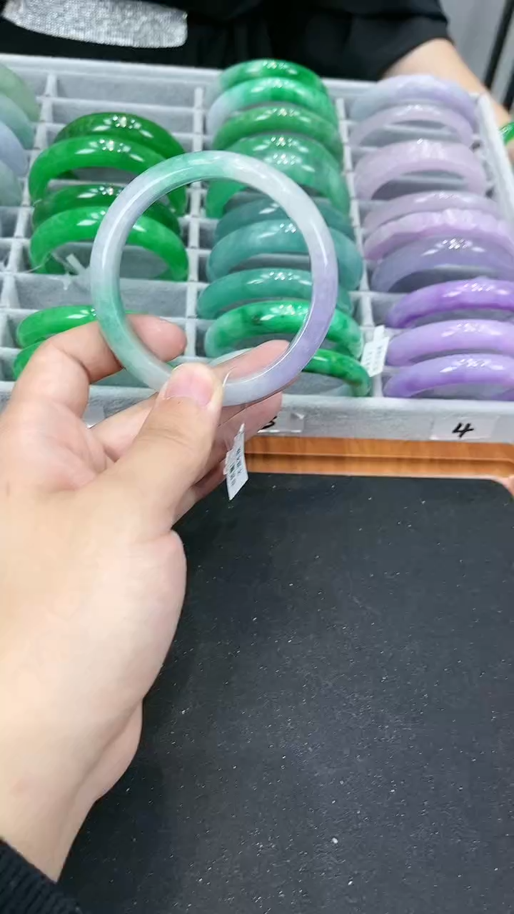 【闪购商品】砖雕s74 春带彩手镯 圈口61.5