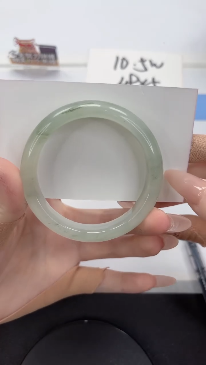 【闪购商品】石英质玉手镯未镶嵌A236-56.8