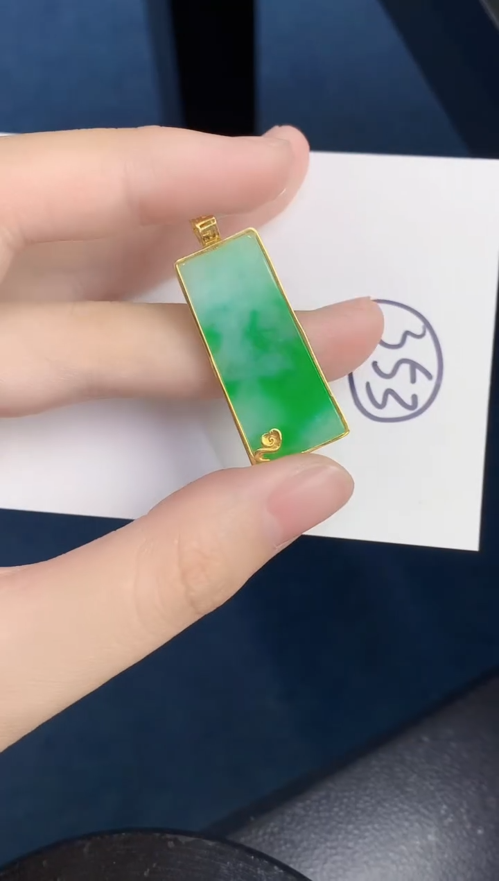 【闪购商品】翡翠颈饰18K金镶嵌000000000