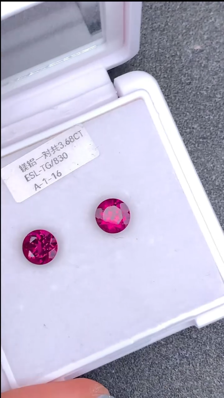 【闪购商品】石榴石裸石未镶嵌3.68克拉