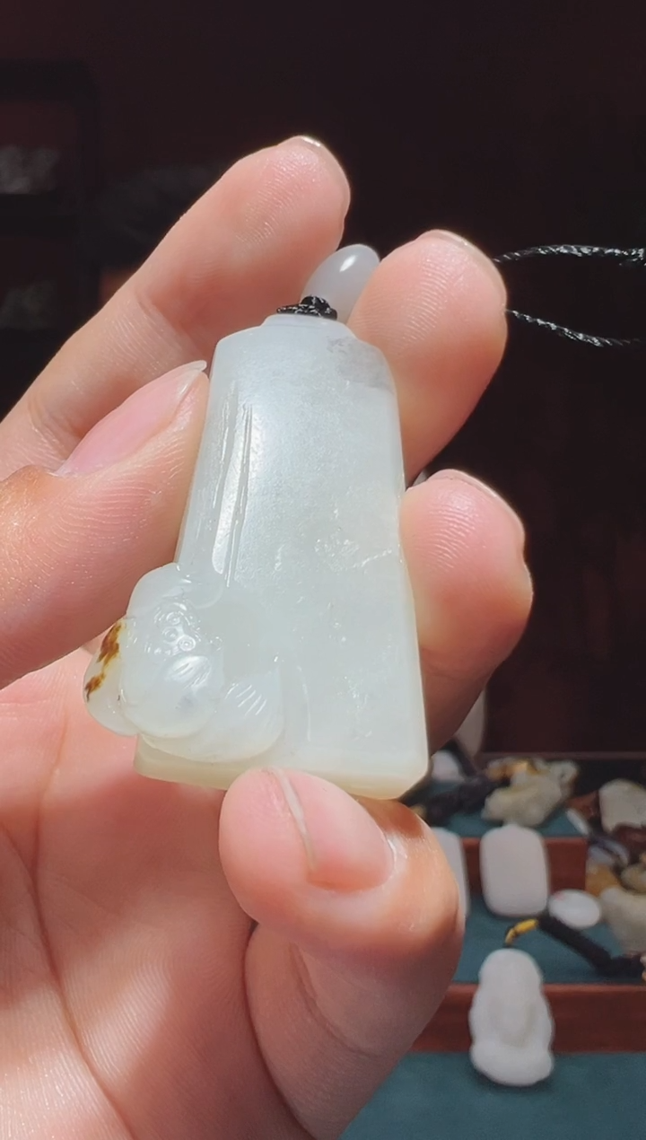 【闪购商品】和田玉吊坠(不含链)未镶嵌1