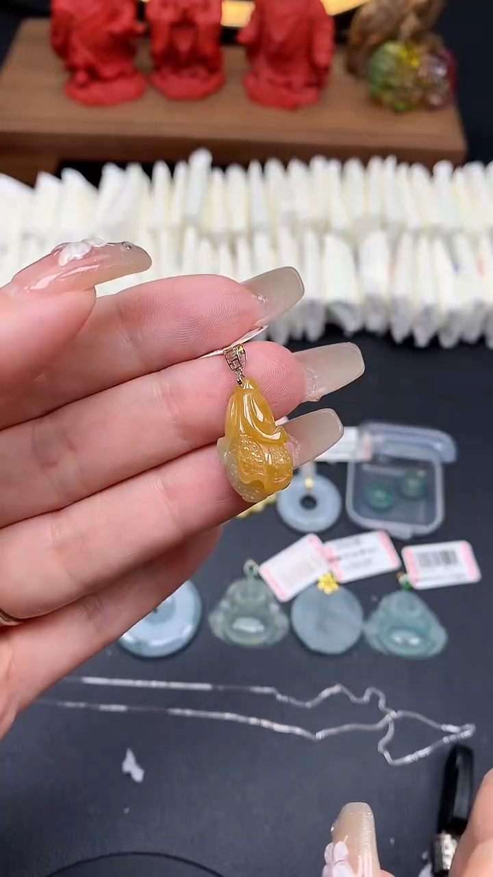 【闪购商品】翡翠吊坠(不含链)18K金镶嵌MS151113