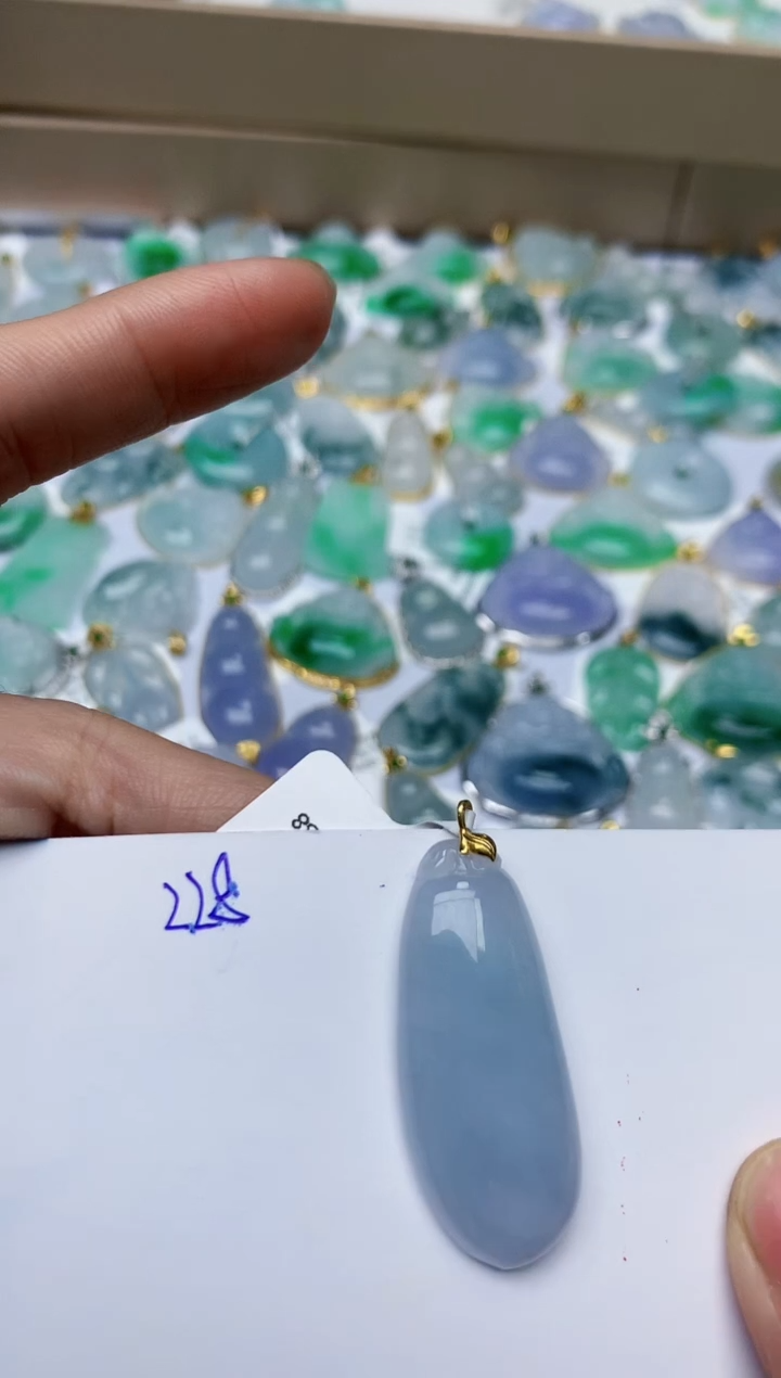 【闪购商品】翡翠颈饰18K金镶嵌天然翡翠A货