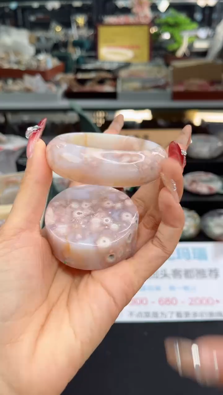 【闪购商品】石英质玉手镯未镶嵌53圈口（赠品镯心）3600016